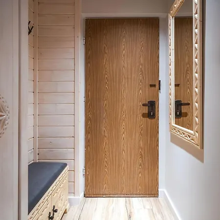 Pod Blachowka 4, Sun & Snow * Косцелиско